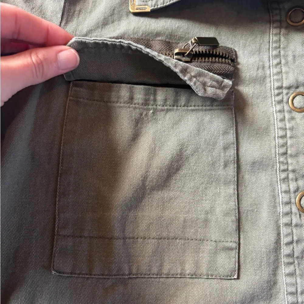 BKE Olive Green Utility Jacket Military Style Zip Pocket Snap Front Medium